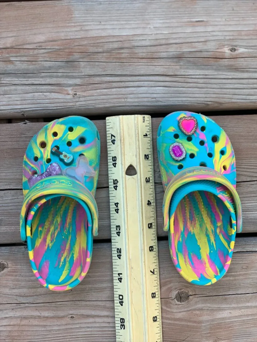 Crocs Clogs Toddler C 10 Classic Marbled Blue Pink Charms Slip On Beach Sandals